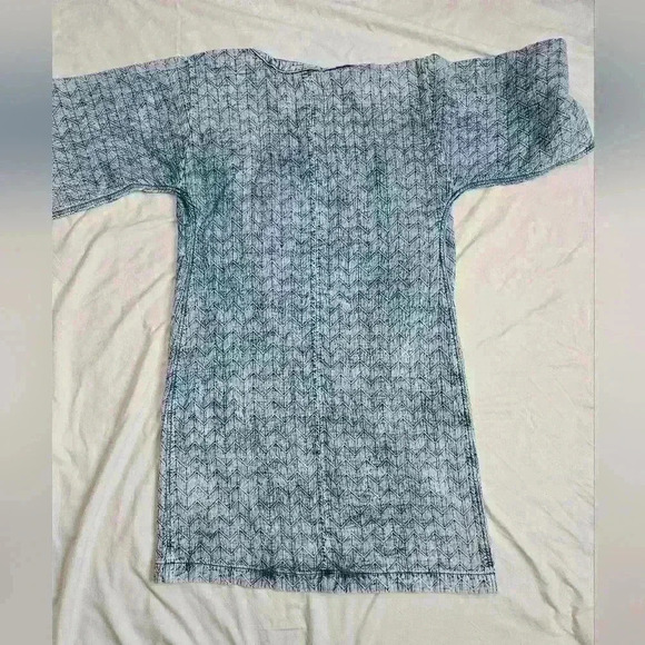 True Religion Kimono - Picture 11 of 11